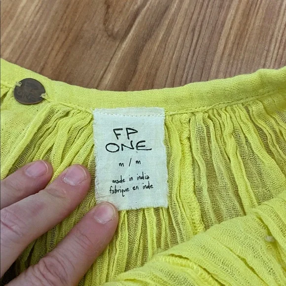 ❤️ HOST PICK ❤️ FREE PEOPLE embroidered cotton gauze peasant top with tassels M - Picture 11 of 14